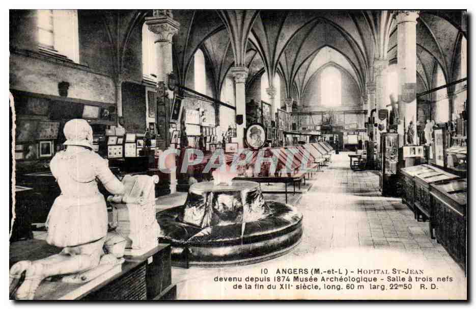 CPA Angers Hopital st jean devenu depuis 1874 Musee Archeologique selle a trois nets de la fin du xii siecle