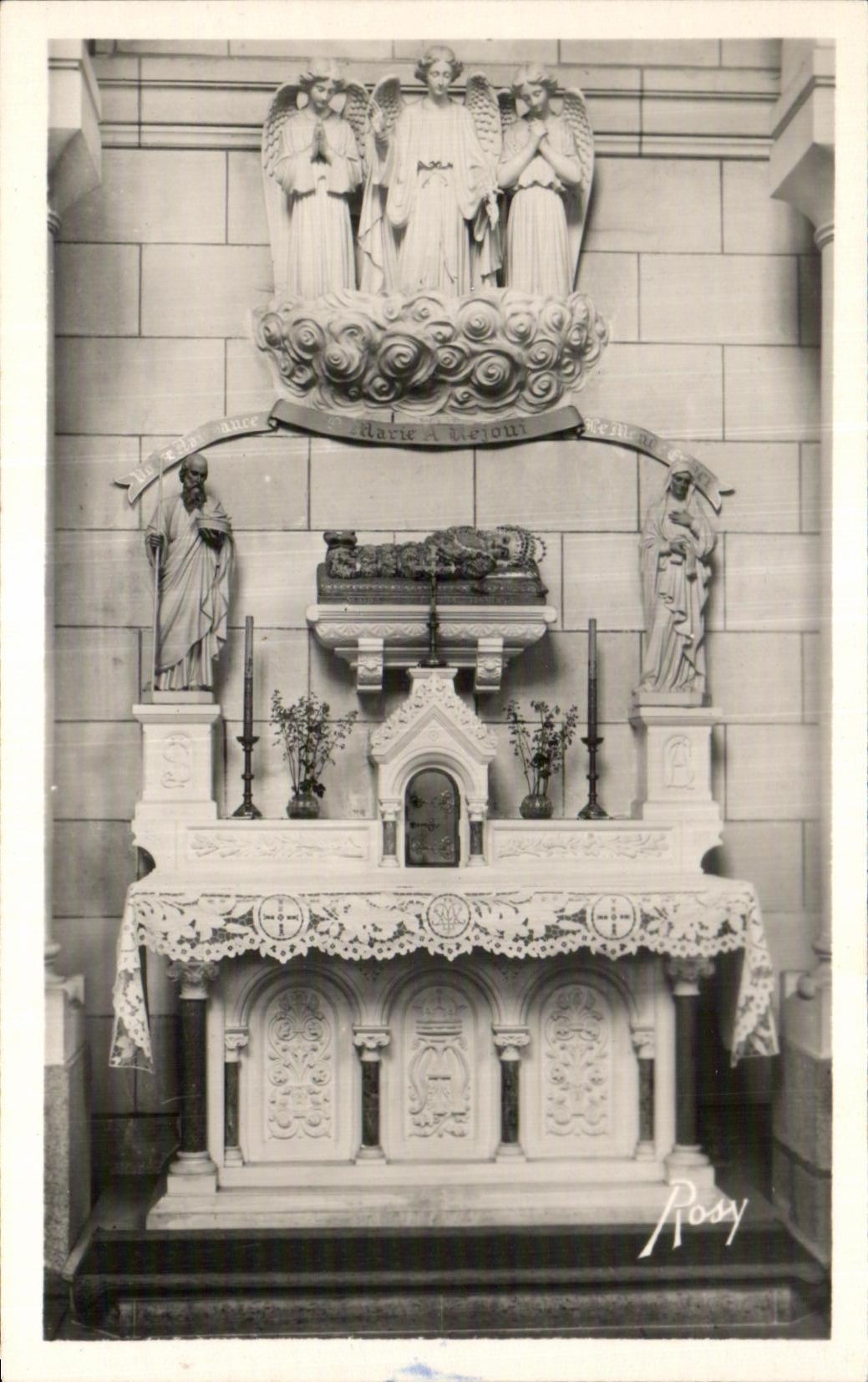 CPSM Notre Dame du Marillais Autel de Marie Enfant 