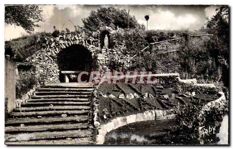 CPSM Montfaucon sur Moine La grotte de la maison de repos 