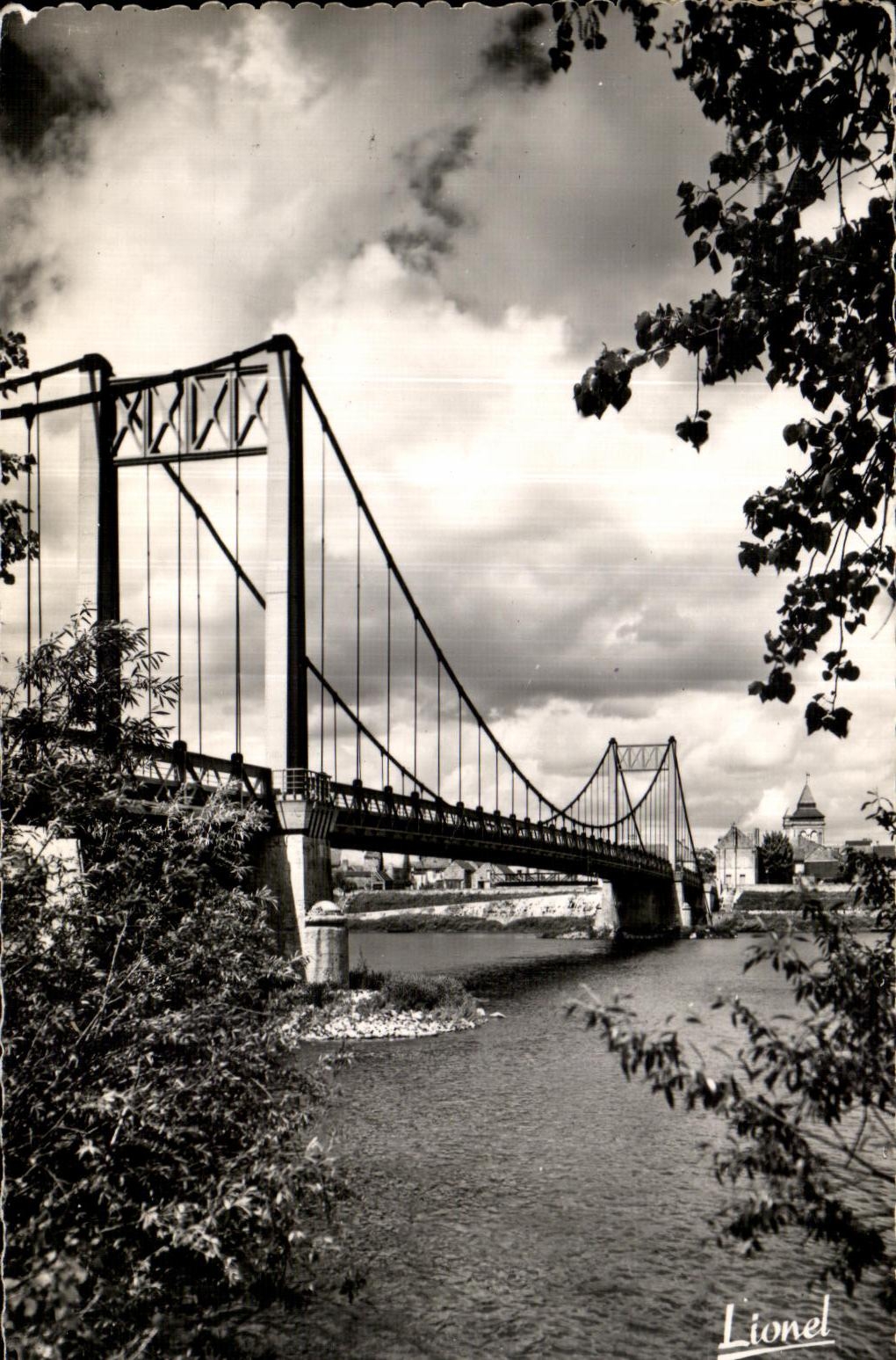 CPSM Les rosiers sur Loire Le pont sur la Loire 