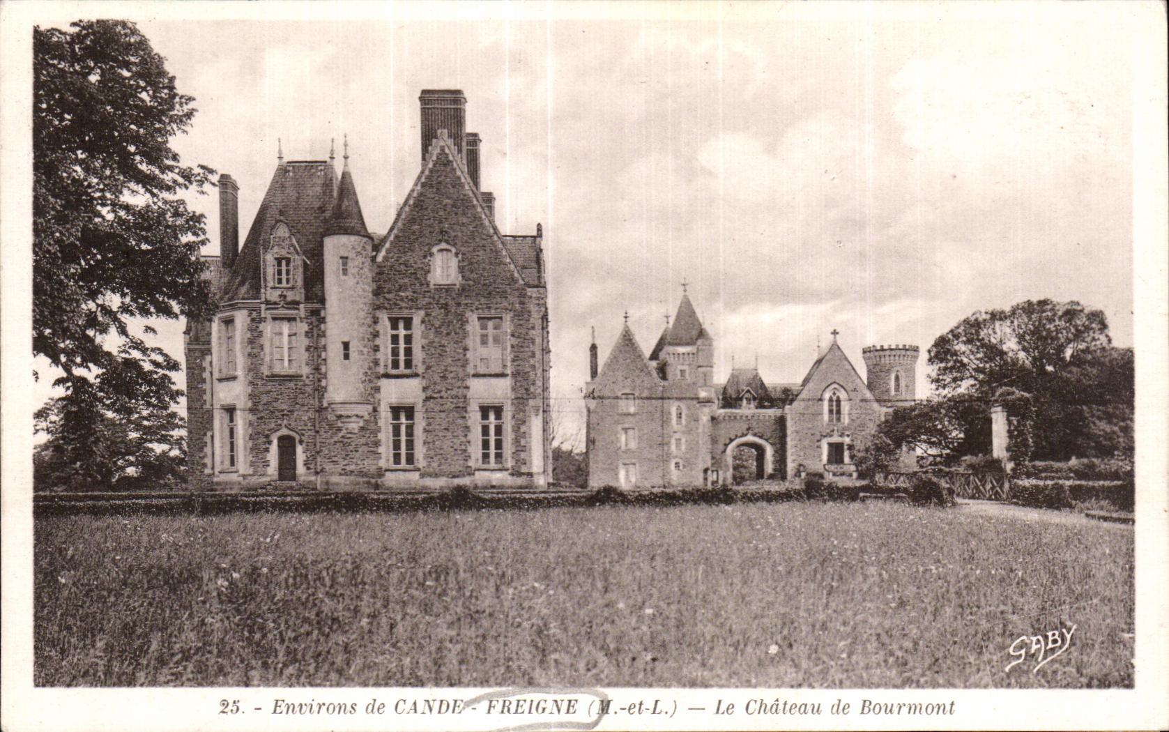 CPA Envrons de Cande Freigne Le Chateau de Bourmont