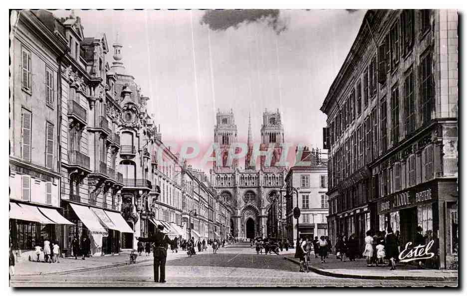 CPA Orleans La Rue Jeanne d Arc et la Cathedrale Joan of Are s Streot and the Cathedral 