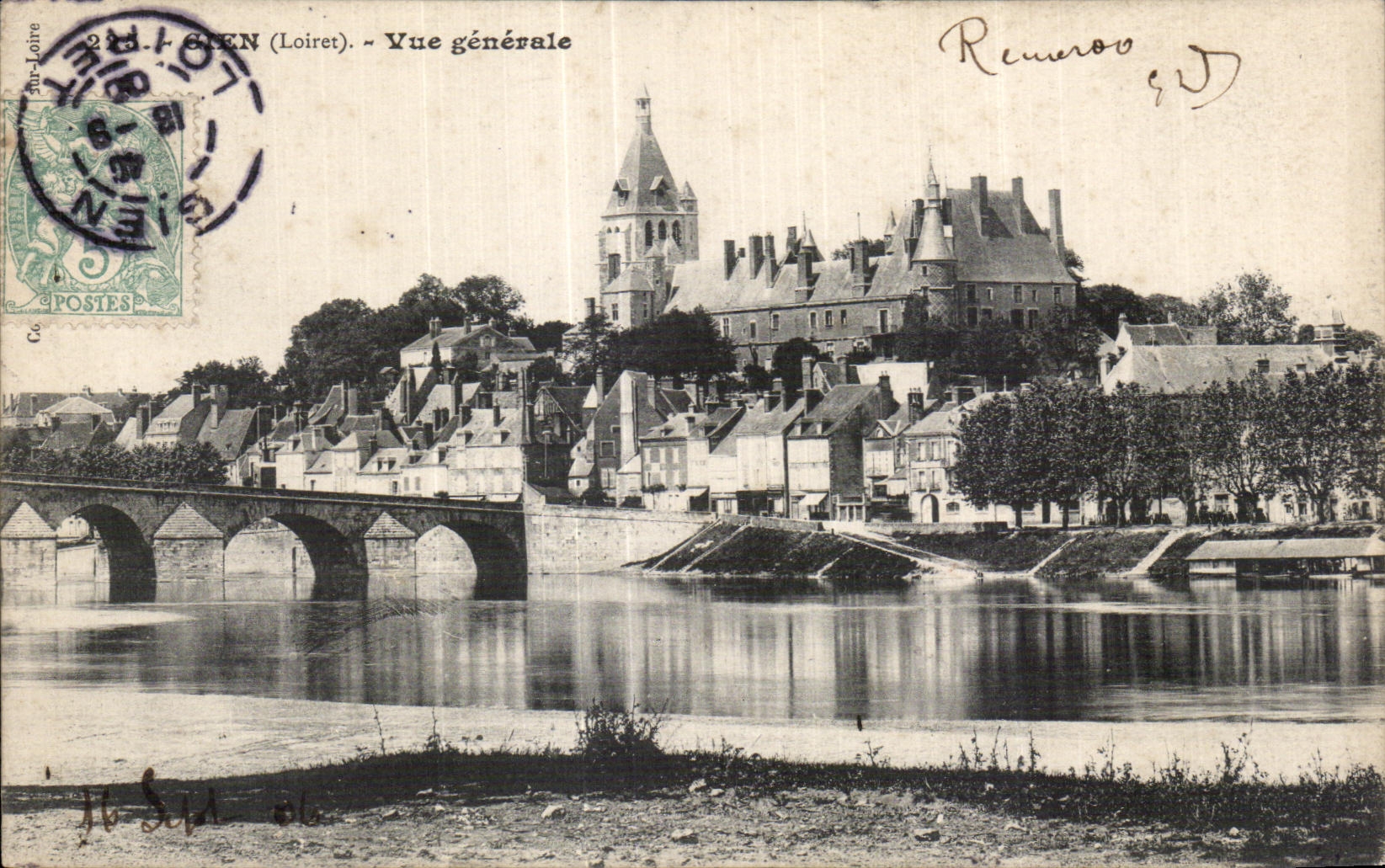 CPA Gien (Loiret) Vue generale
