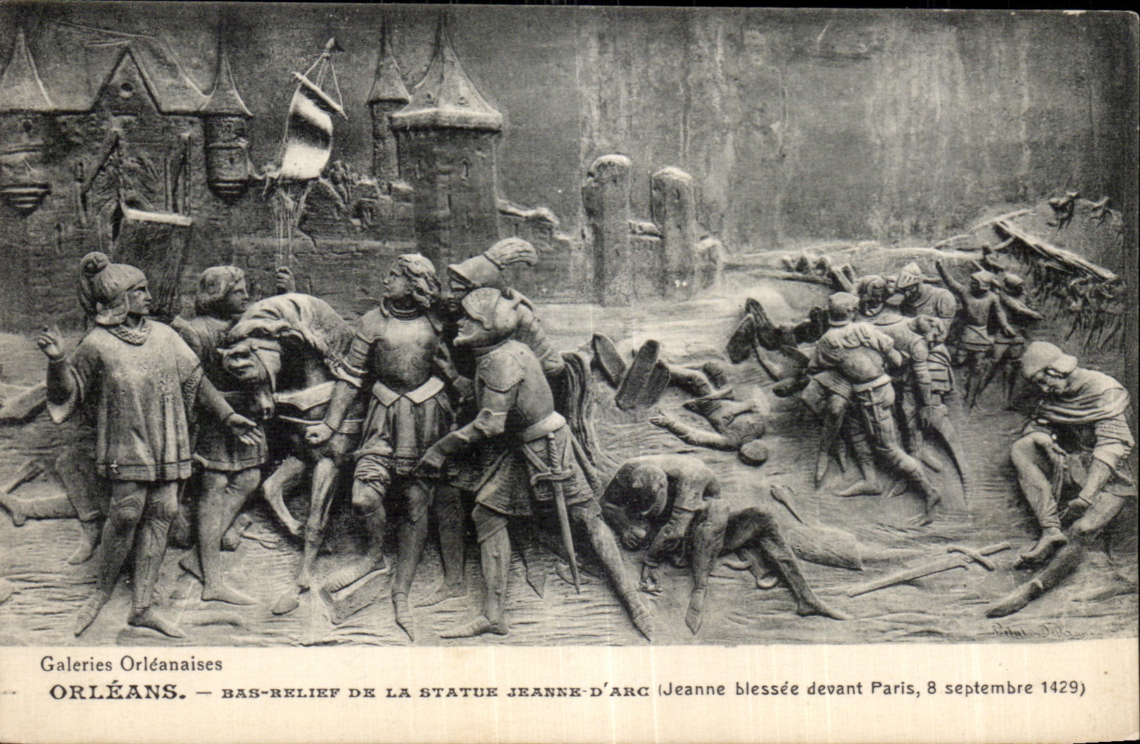 CPA Orleans Bas Relief De La Statue Jeanne D Arc (Jeanne blessee devant Paris)