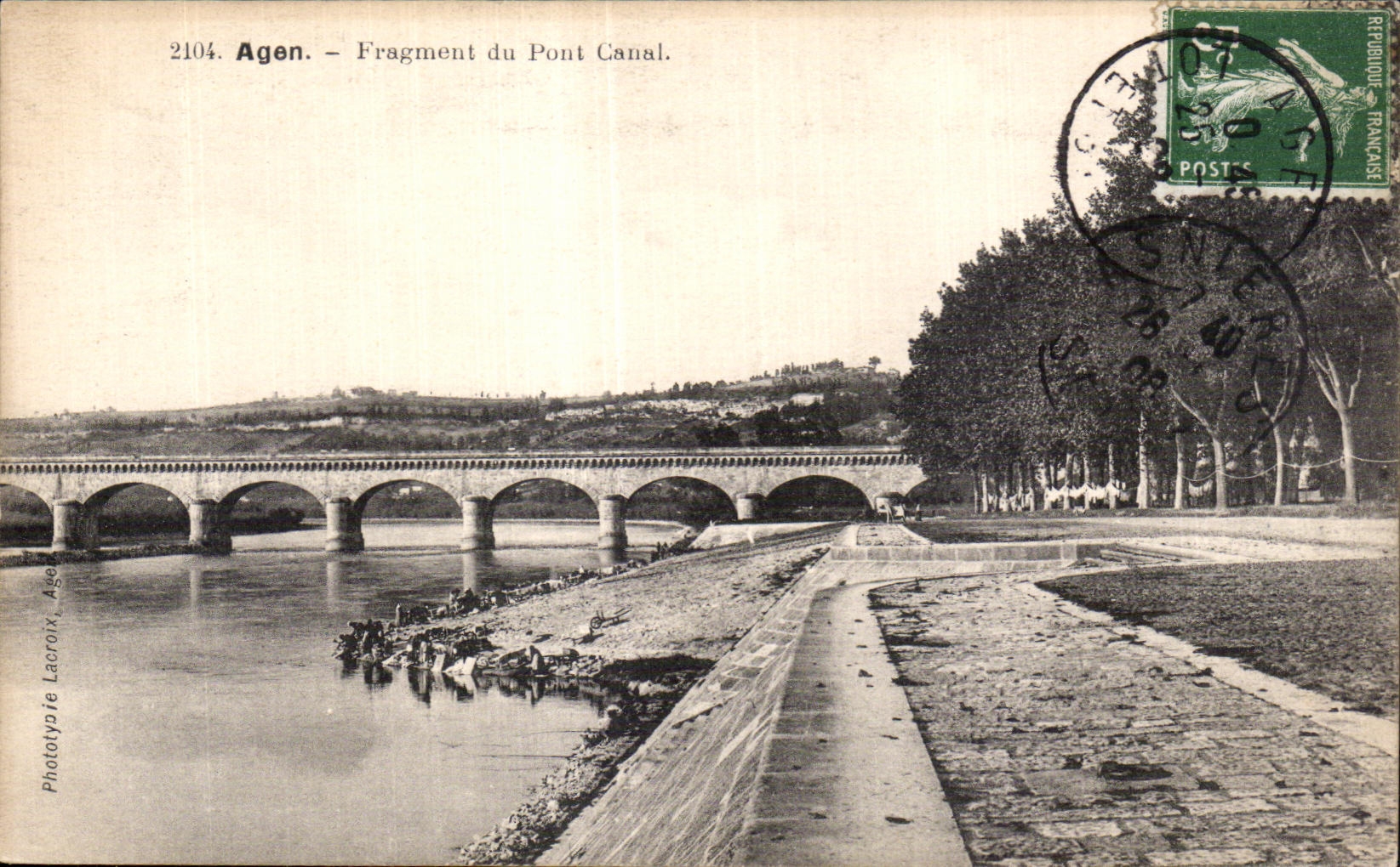 CPA Agen Fragment du Pont Canal