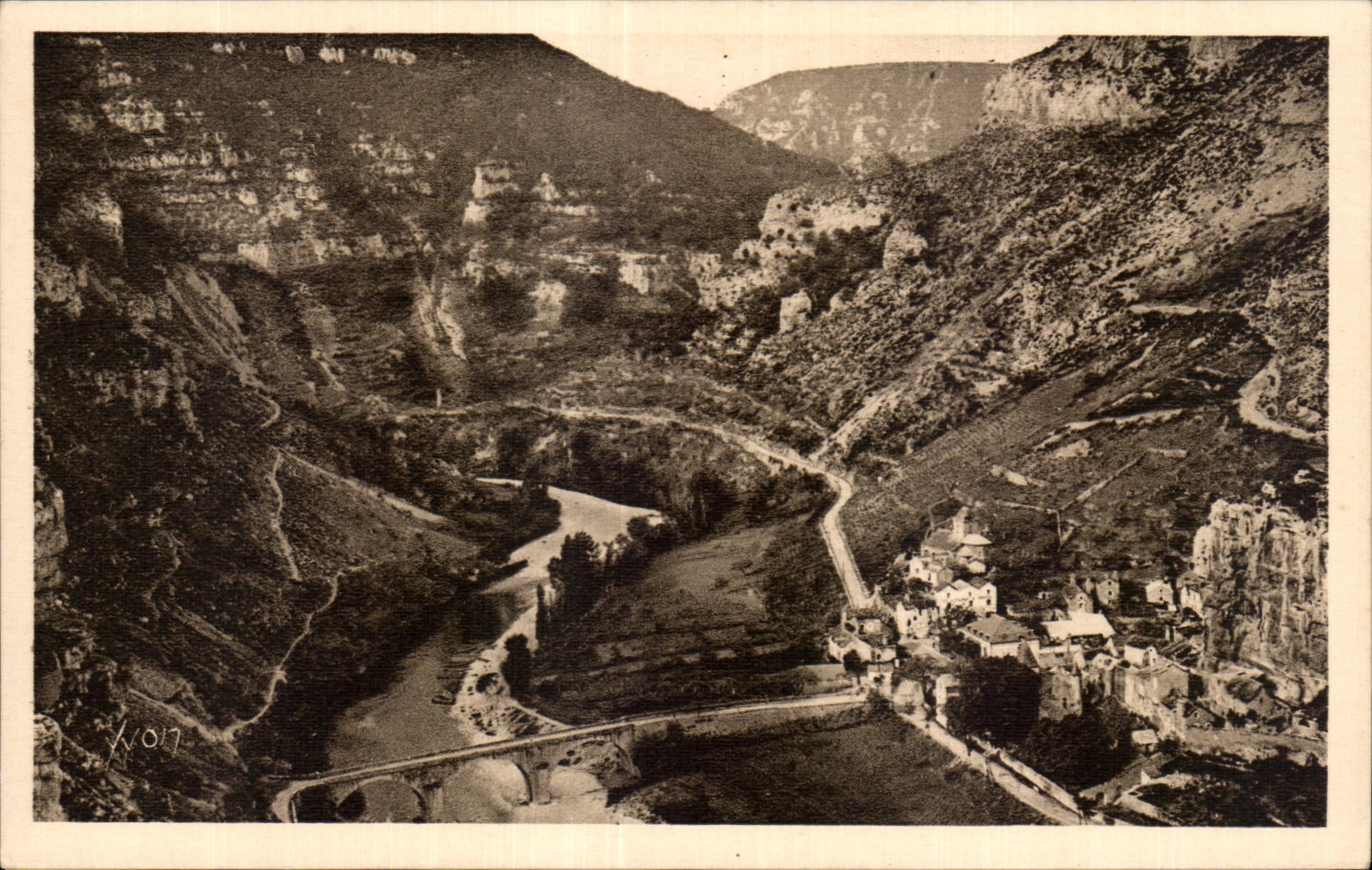Gorges du Tarn — La Malène (Lozère) — Les Éditions d'Art YVON, Paris