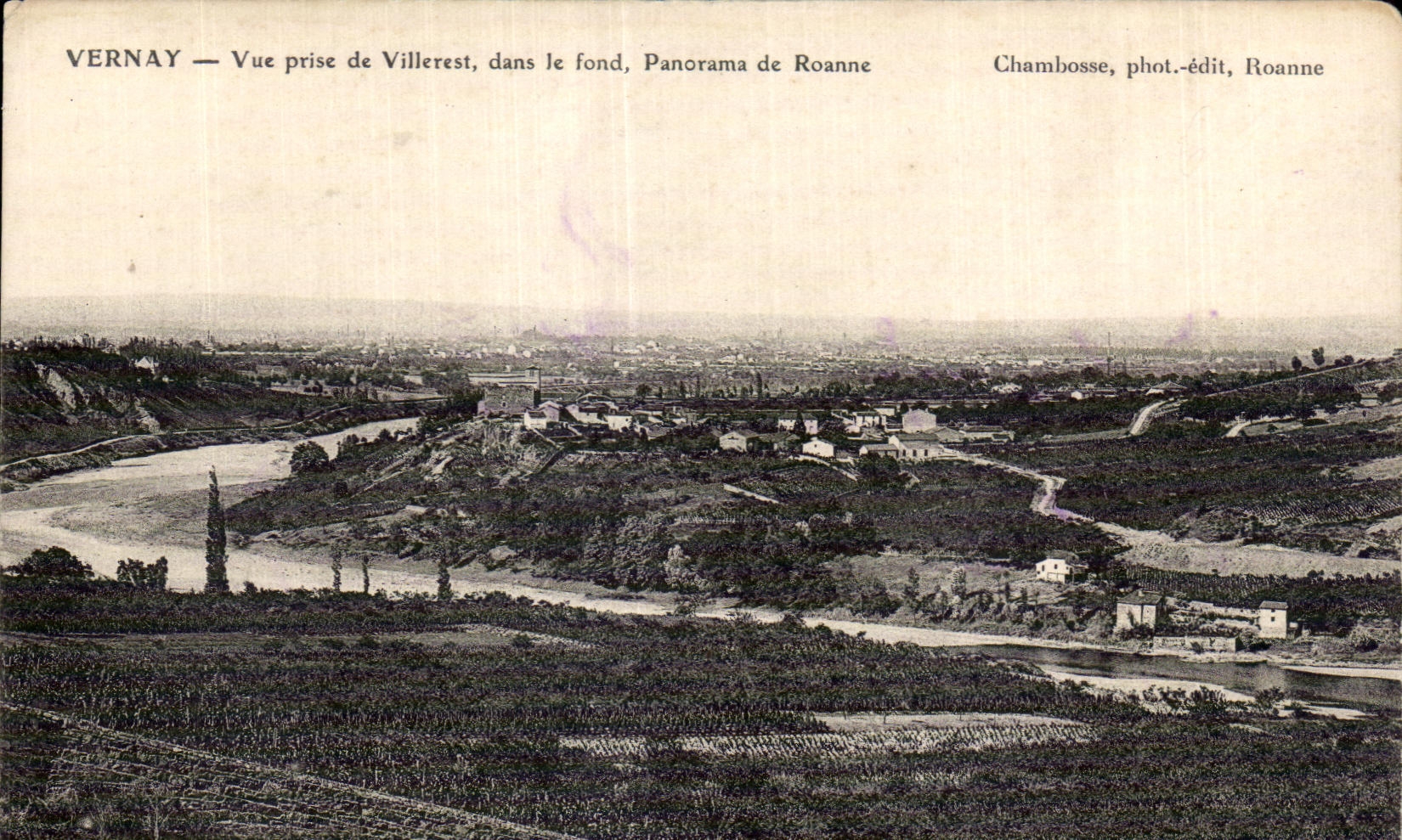 CPA Vernay Vue prise de Villerest dans le fond Panorama de Roanne