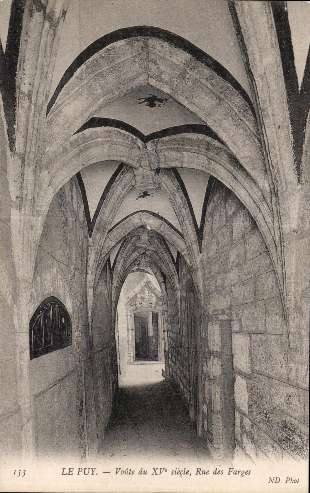 Le Puy — Voûte du XVᵉ siècle, Rue des Farges — ND Phot