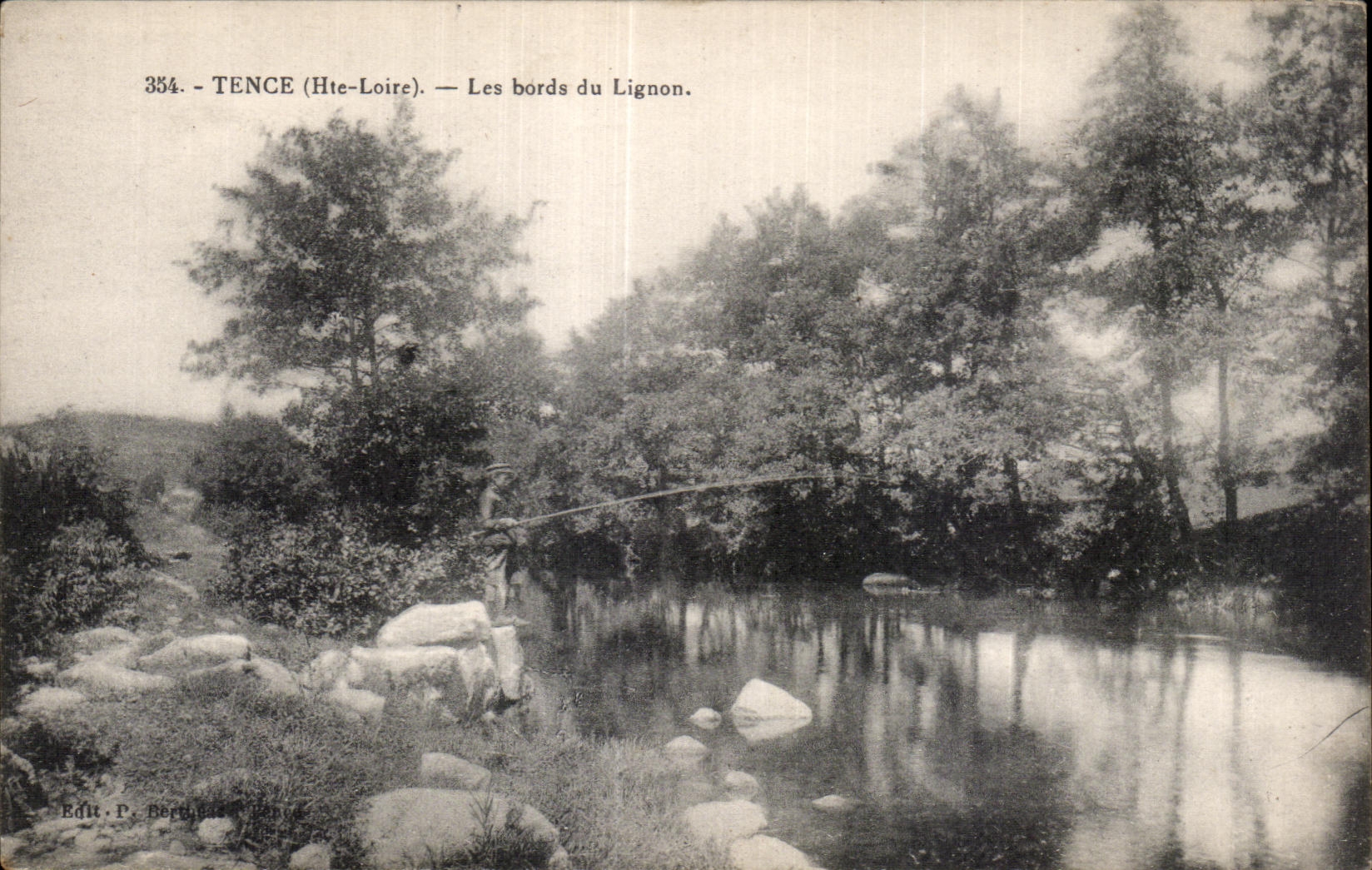 CPA Tence haute Loire Les bords du Lignon Pecheur 