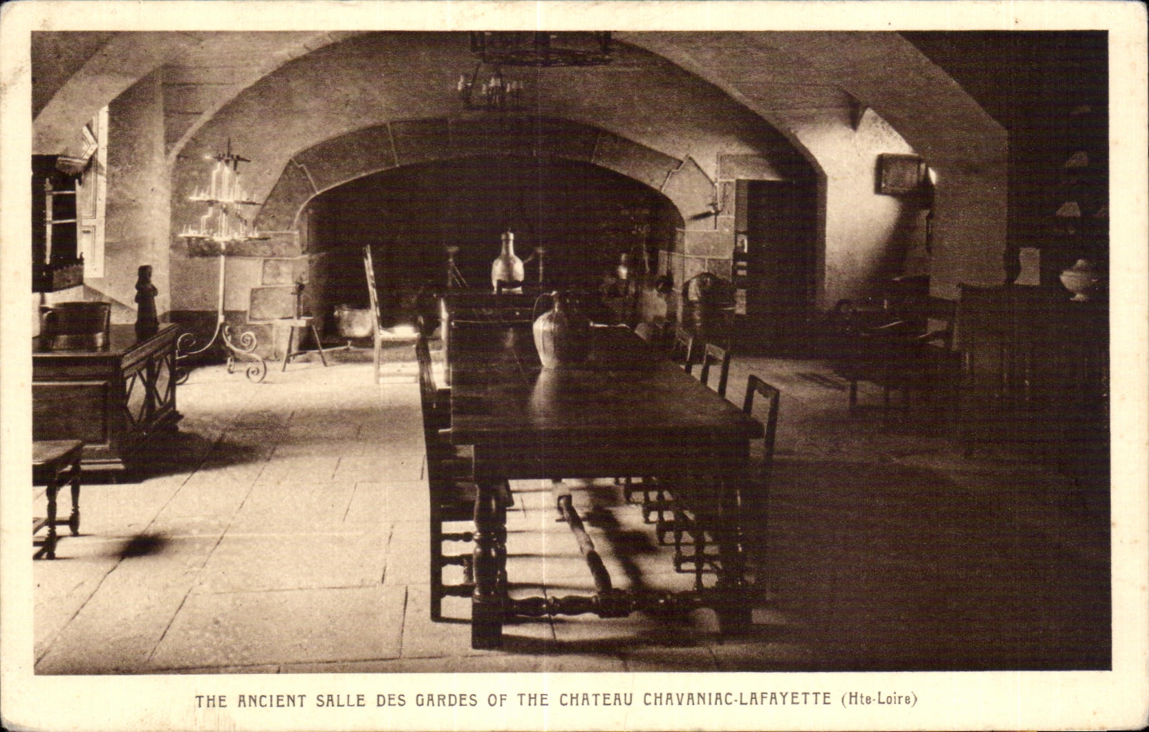 CPA The Ancient Salle Des Gardes Of The Chateau Chavaniac Lafayette
