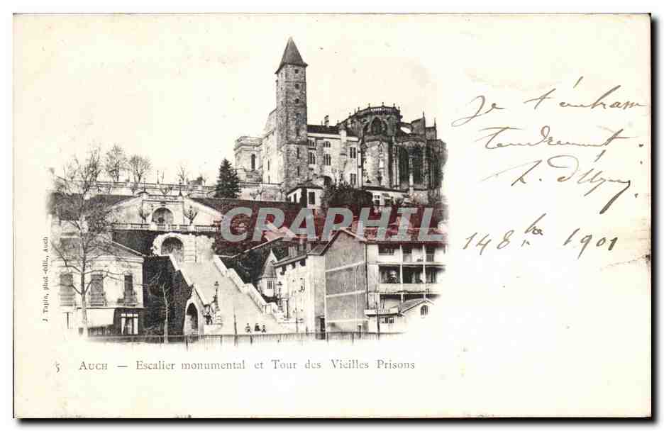 CPA Auch Escalier monumental et Tour des Vieilles Prisons