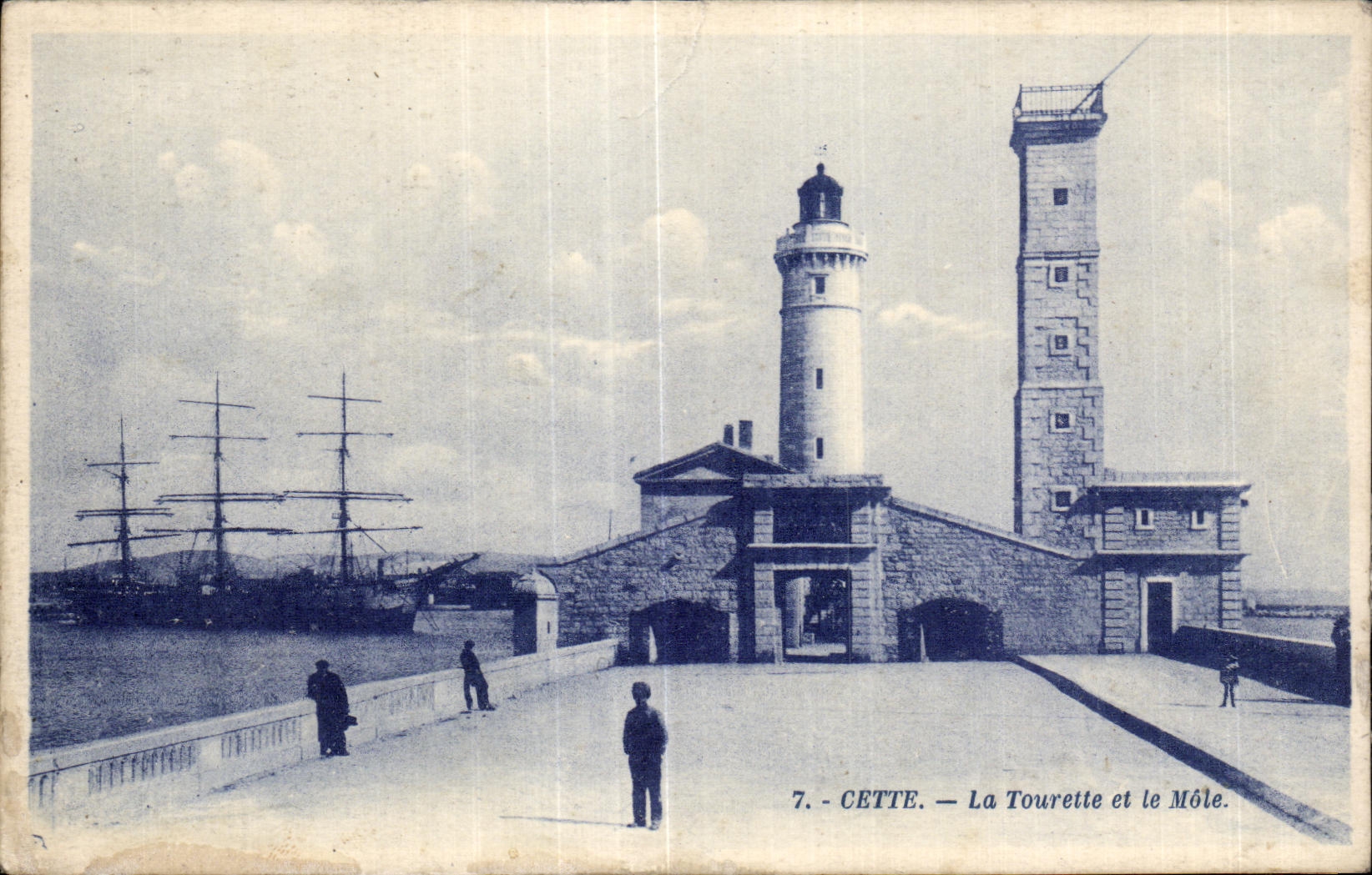 CPA Cette La Tourette et le Mole Phare Bateau