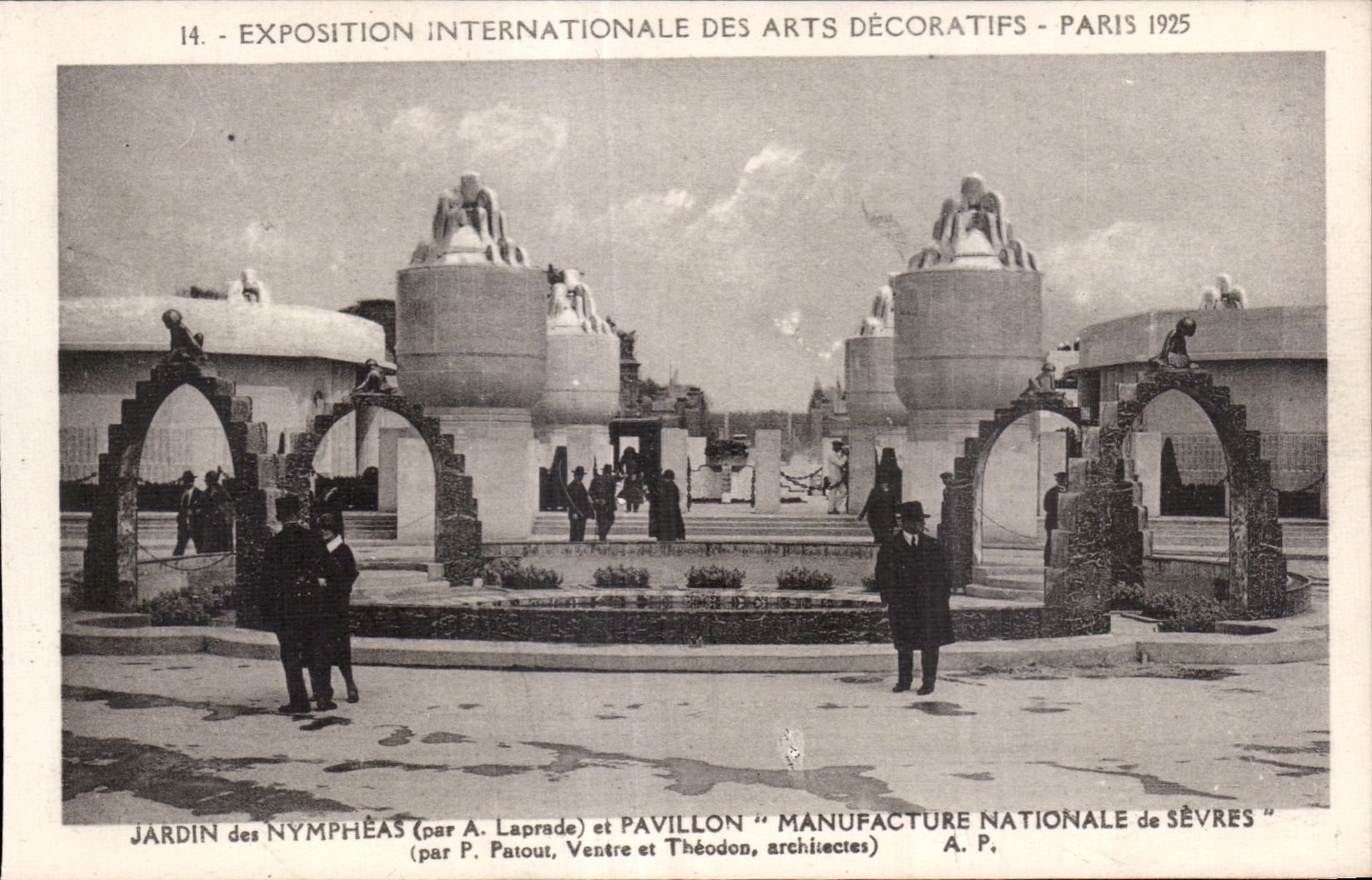 Garten der Nymphéas und Pavillon 'Manufacture Nationale de Sèvres' — Internationale Ausstellung für Dekorative Künste, Paris 1925 — A. Papeghin, Tours