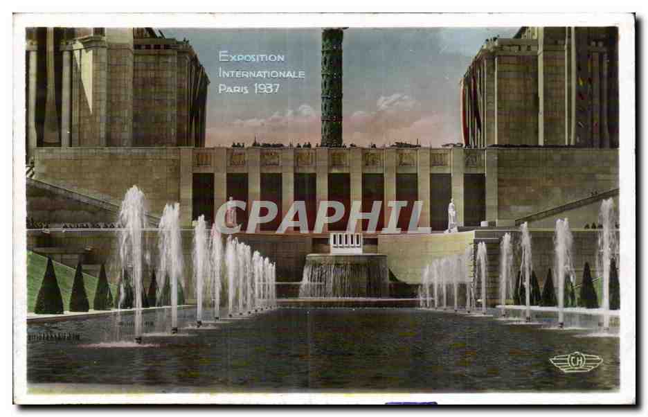 Bassins et fontaines du Trocadéro — Exposition Internationale Paris 1937 — Éditeur : H. Chipault, Boulogne-sur-Seine