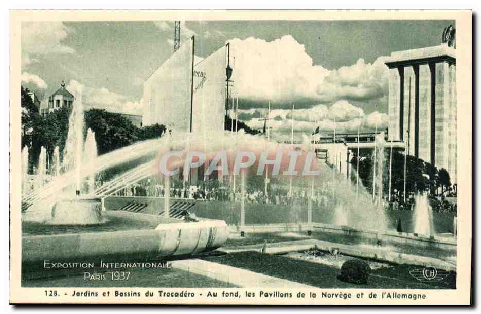 Jardins et Bassins du Trocadéro — Exposition Internationale Paris 1937 — Pavillons de la Norvège et de l'Allemagne