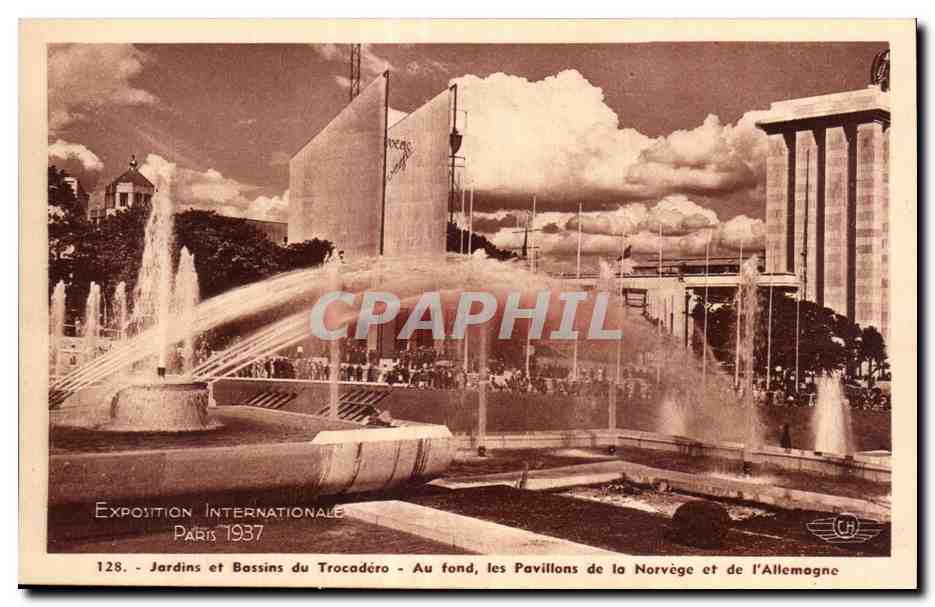 Jardins et Bassins du Trocadéro — Exposition Internationale Paris 1937 — Pavillons de la Norvège et de l'Allemagne