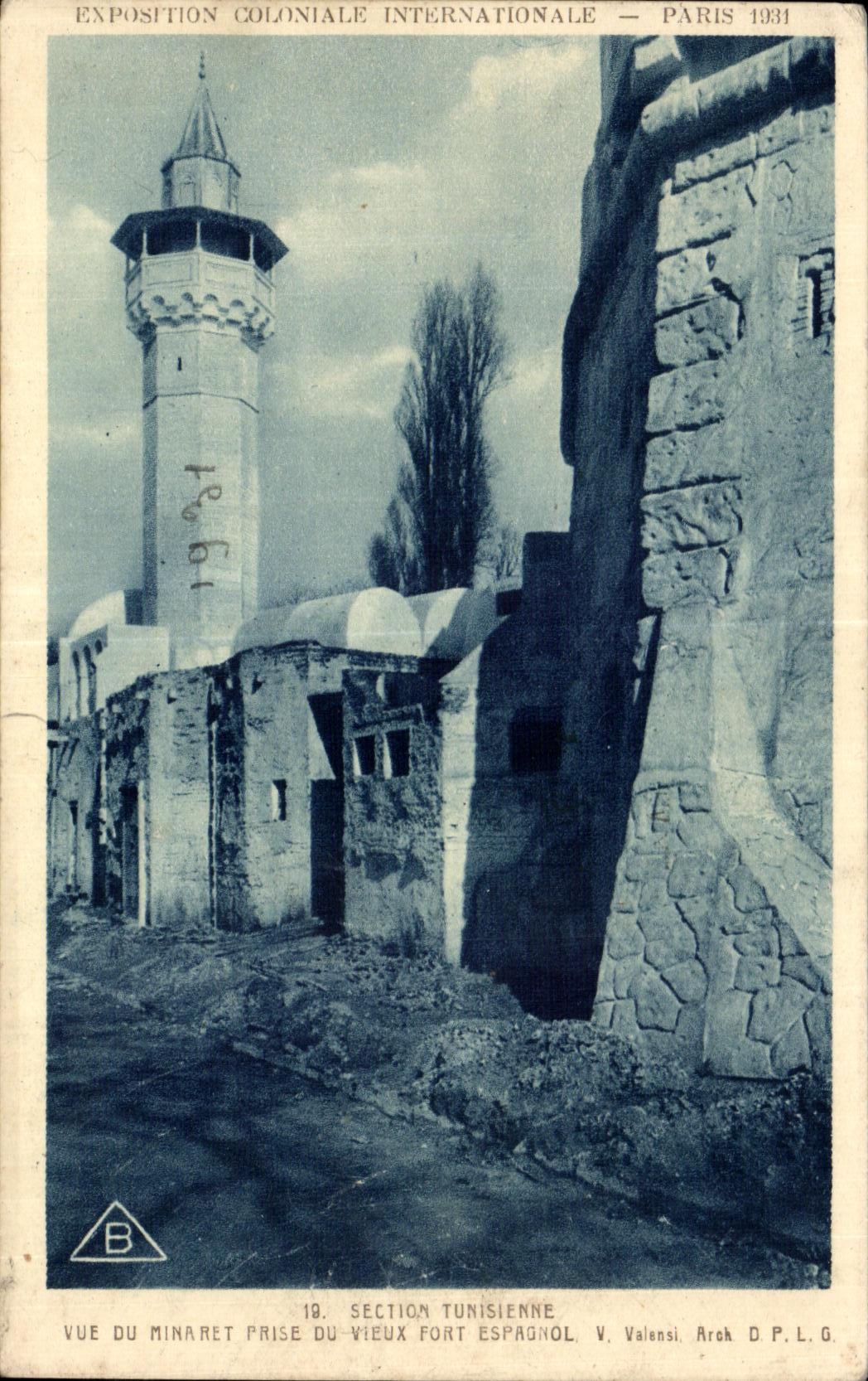 Vista del minareto presa dal vecchio forte spagnolo — Sezione tunisiana — Esposizione coloniale internazionale, Parigi 1931 — Arch D.P.L.G.