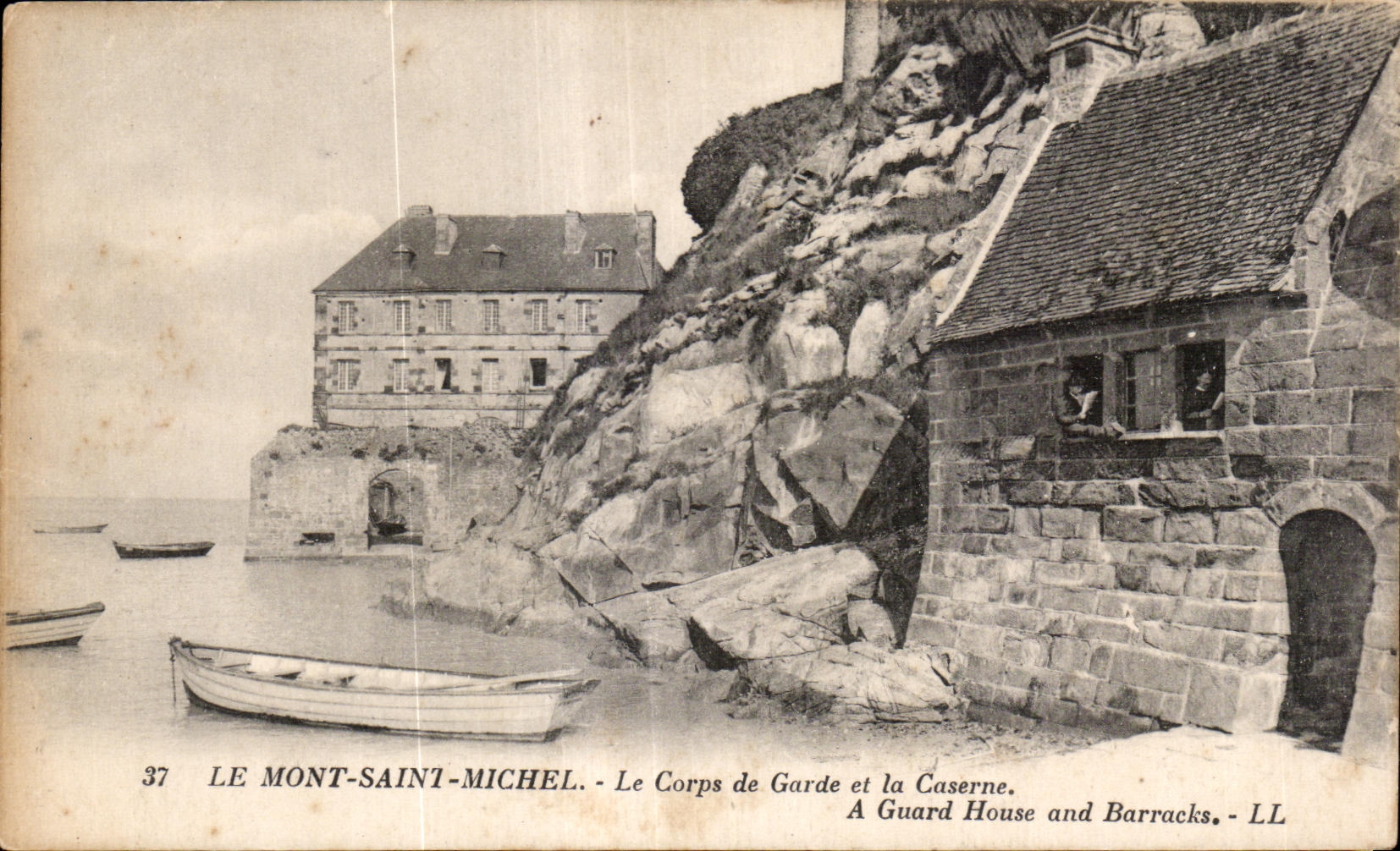 Le Mont-Saint-Michel — Le Corps de Garde et la Caserne — LL