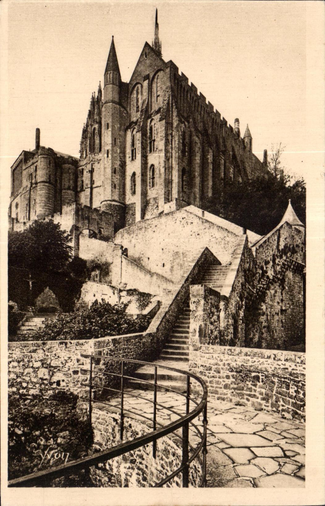 Le Mont-Saint-Michel — Vue de la Tour du Nord — Éditions d'Art YVO, Paris