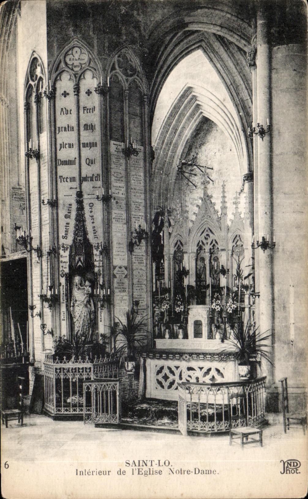 CPA saint lo Inlerieur de l Eglise notre dame