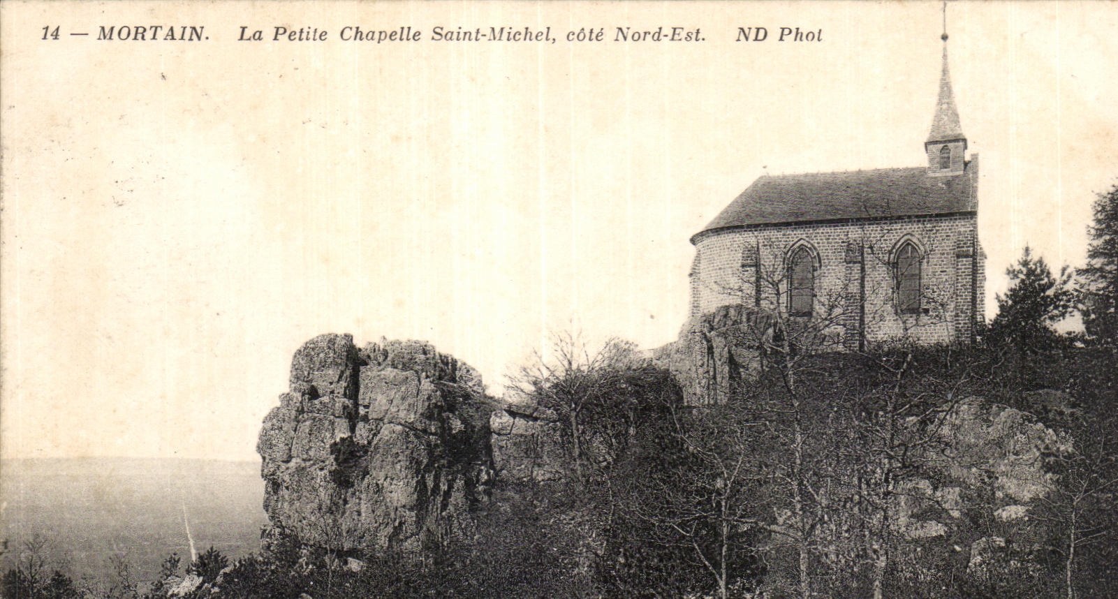 CPA Mortain La Petite Chapelle Saint Michel cote Nord Est