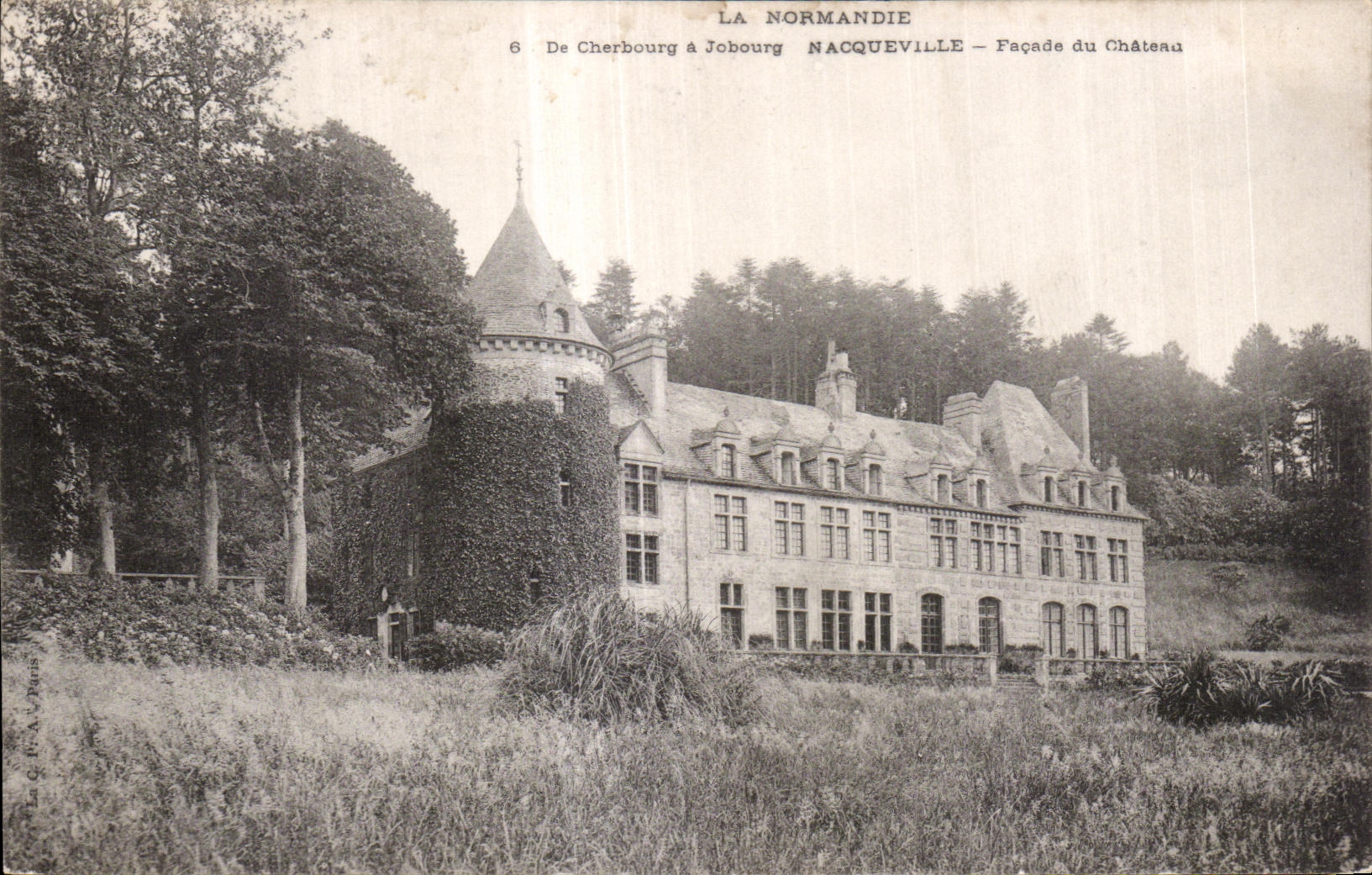 CPA La normandle de cherbourg a jobourg nacqueville facade du chstead