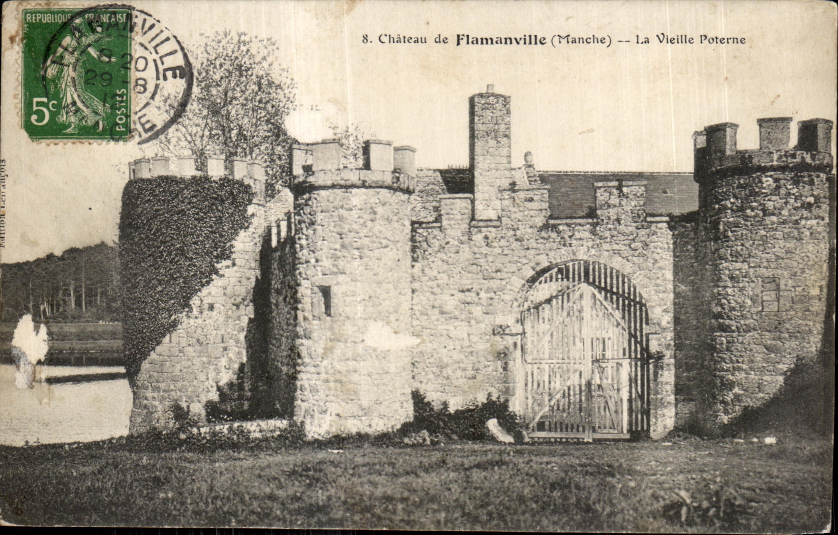 Château de Flamanville (Manche) — La Vieille Poterne — Éditeur : Matinot, n°8