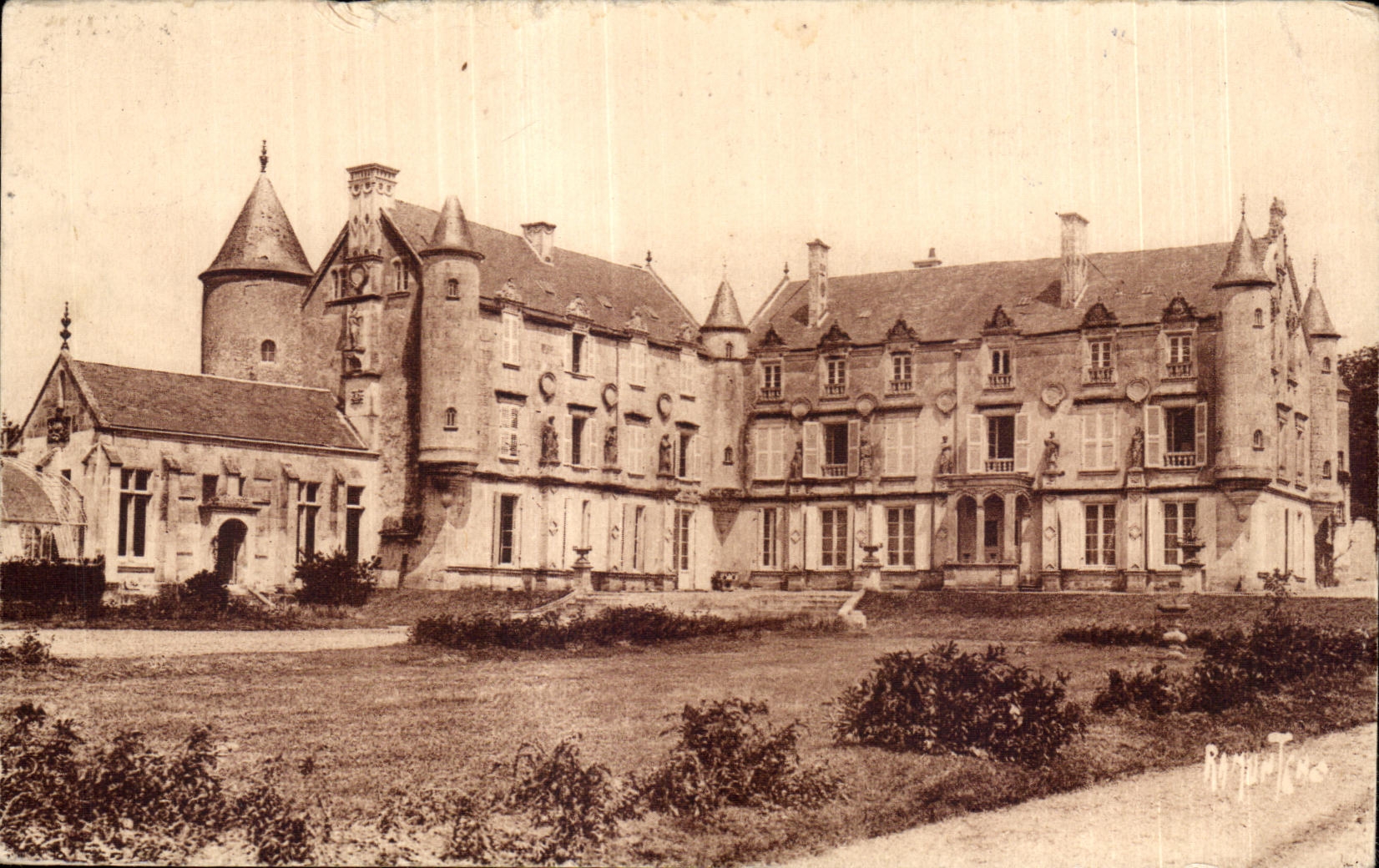 Vintage Postcard Chateaux de Poitou Fontenay le Comte (Vendee) terre Neuve built by architect jean Morison in