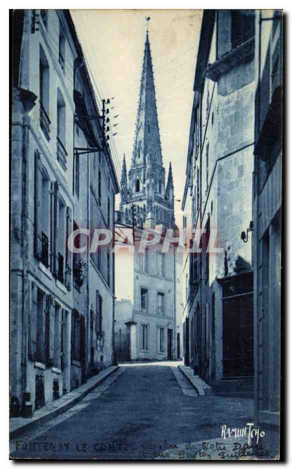 Fontenay-le-Comte — Clocher de la Rue Gaston-Guillemet — Éditions Artistiques Raymond Bergent