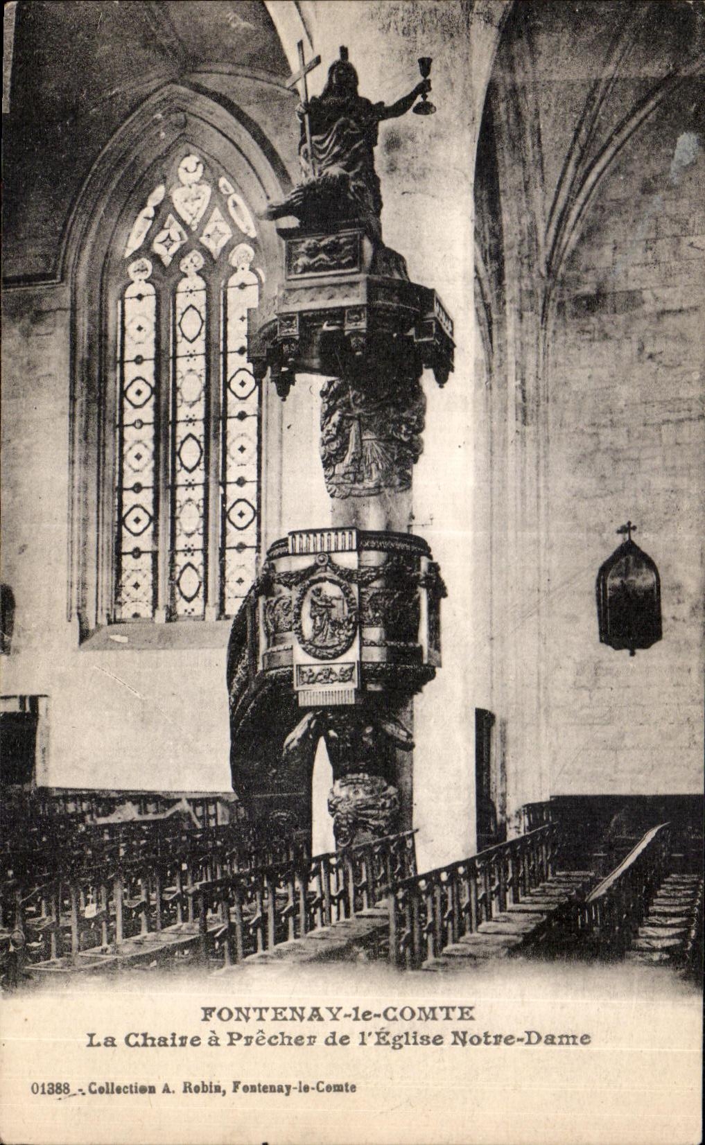 Fontenay-le-Comte — La Chaire à Prêcher de l'Église Notre-Dame — Collection A. Robin