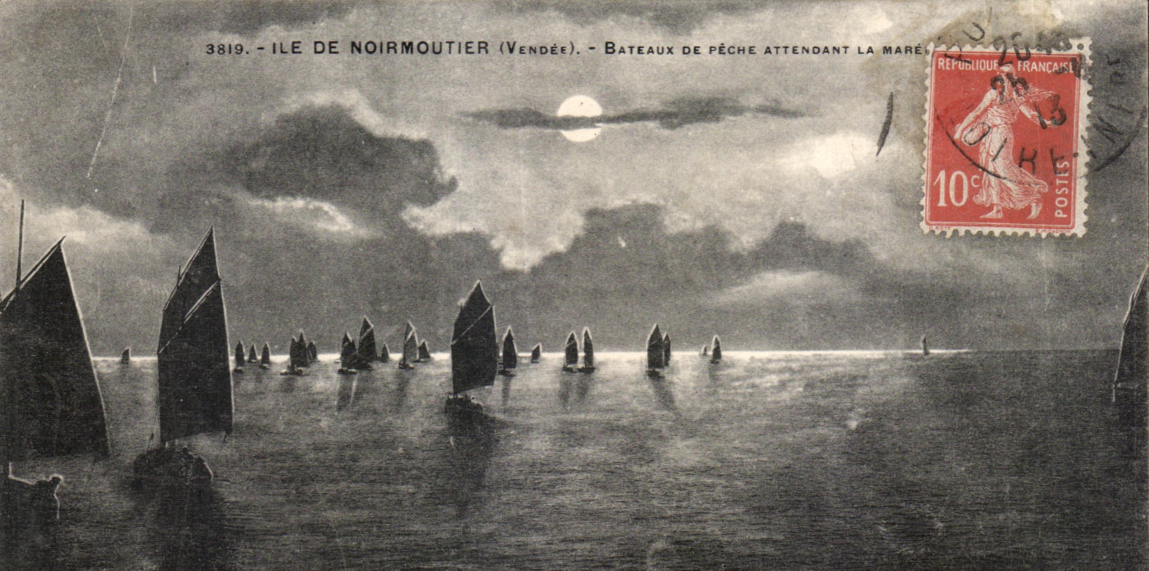 CPA Ile de Noirmoutier (Vendes) Bateaux De Peche Attendant la maree