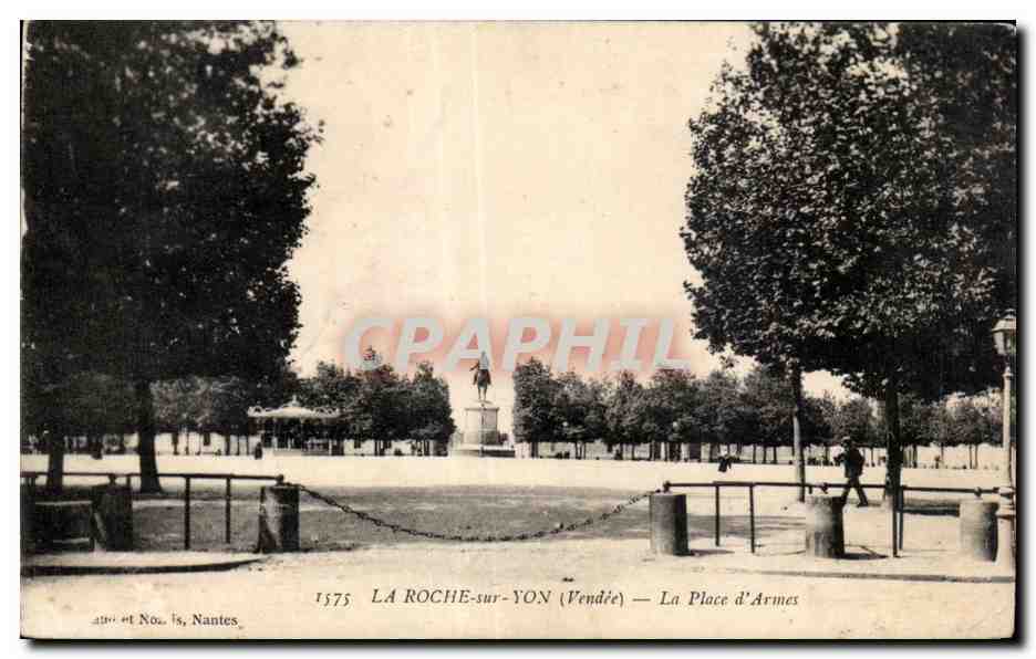 CPA La Roche sur Yon (Vendee) La Place d Armes