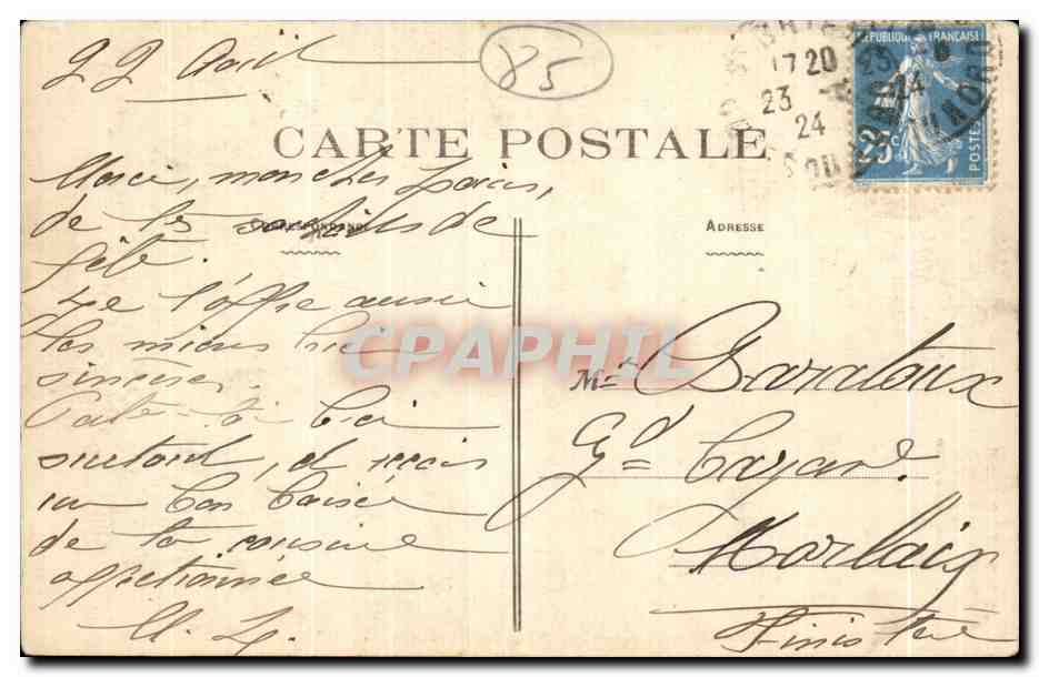 CPA Les Sables D olonne Qu En dites bous gentille a eroquer la petite no rehande Folklore Costume — Verso