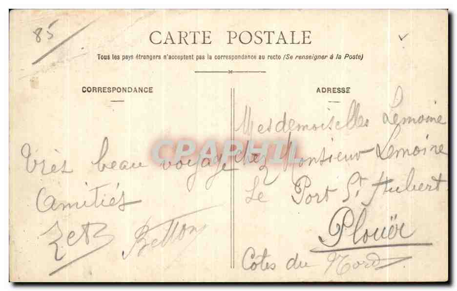 CPA Les Sables D olonne Femmes Folklore Costume — Verso