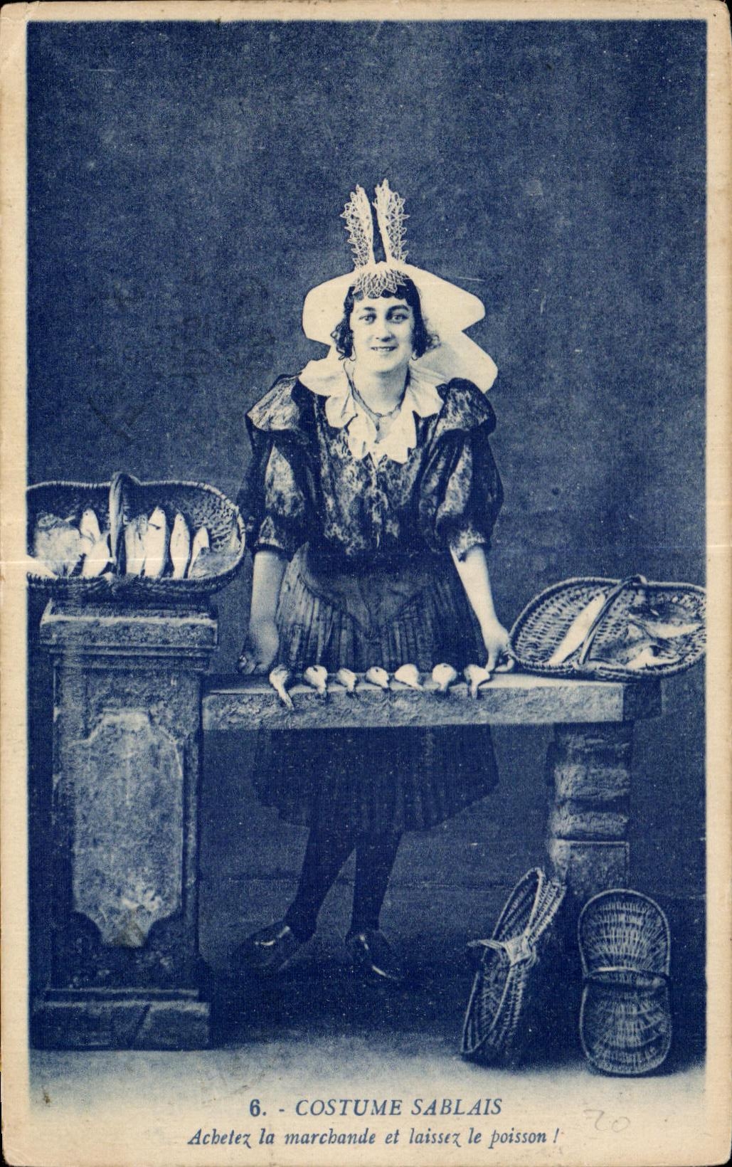 Marchande de poisson — Costume sablais — G. Artanis, Nantes, n°6