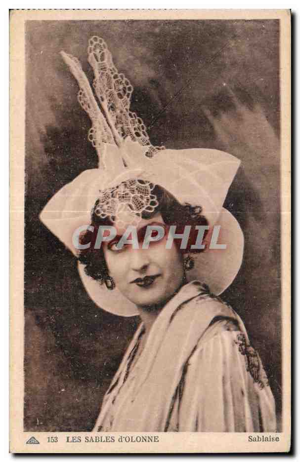 CPA Les Sables d Olonne Folklore Costume Coiffe