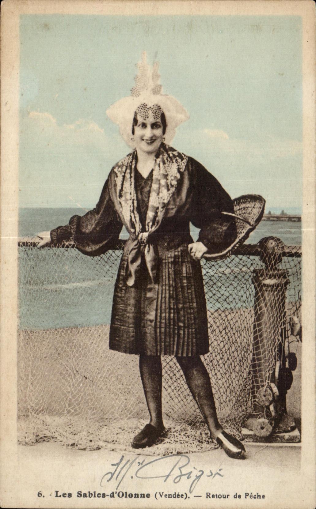 Les Sables-d'Olonne (Vendée) — Retour de Pêche — Phototype Jehly-Doupin, Mortagne