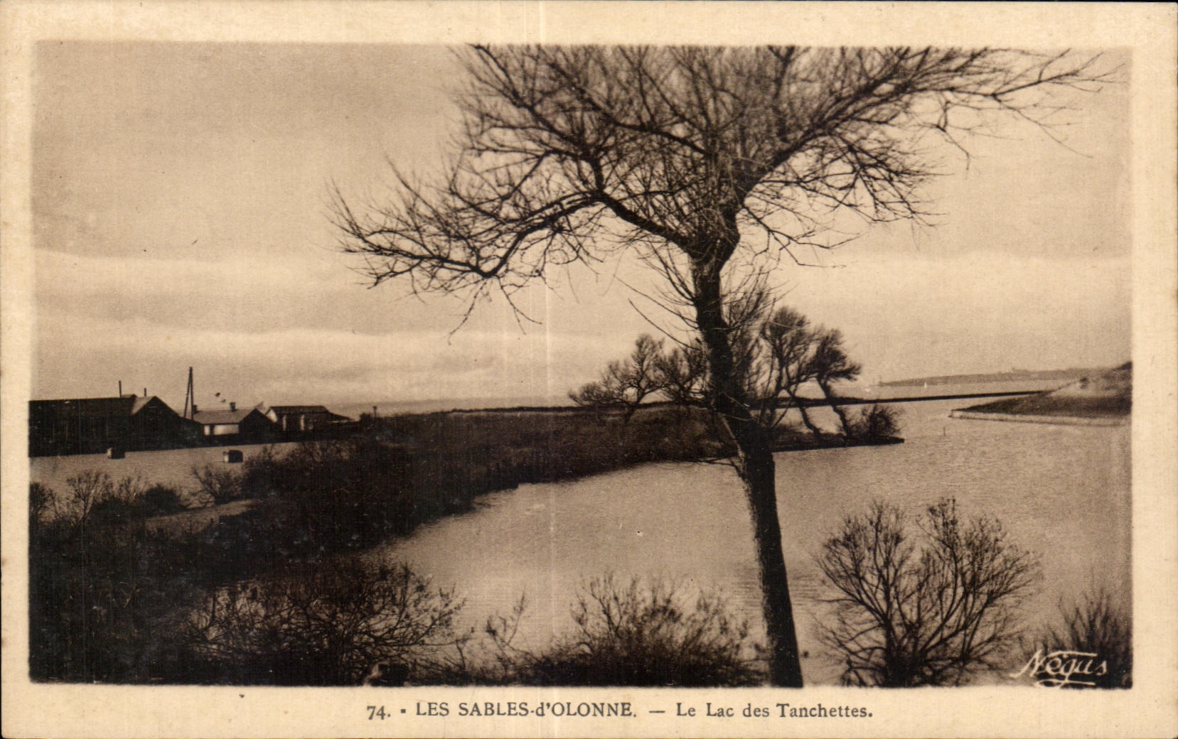 Les Sables-d'Olonne — Le Lac des Tanchettes — Noyus