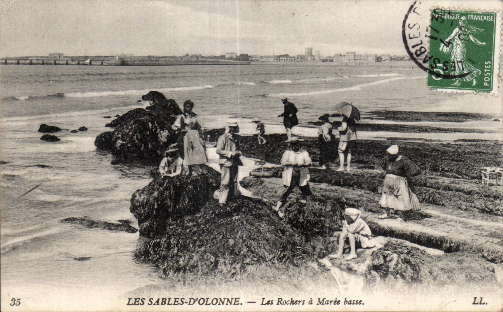 Les Sables-d'Olonne — Les Rochers à Marée basse — LL. n°35