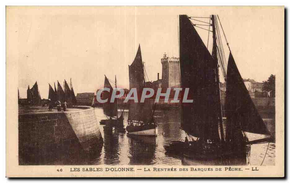 Les Sables d'Olonne — La Rentrée des Barques de Pêche — LL