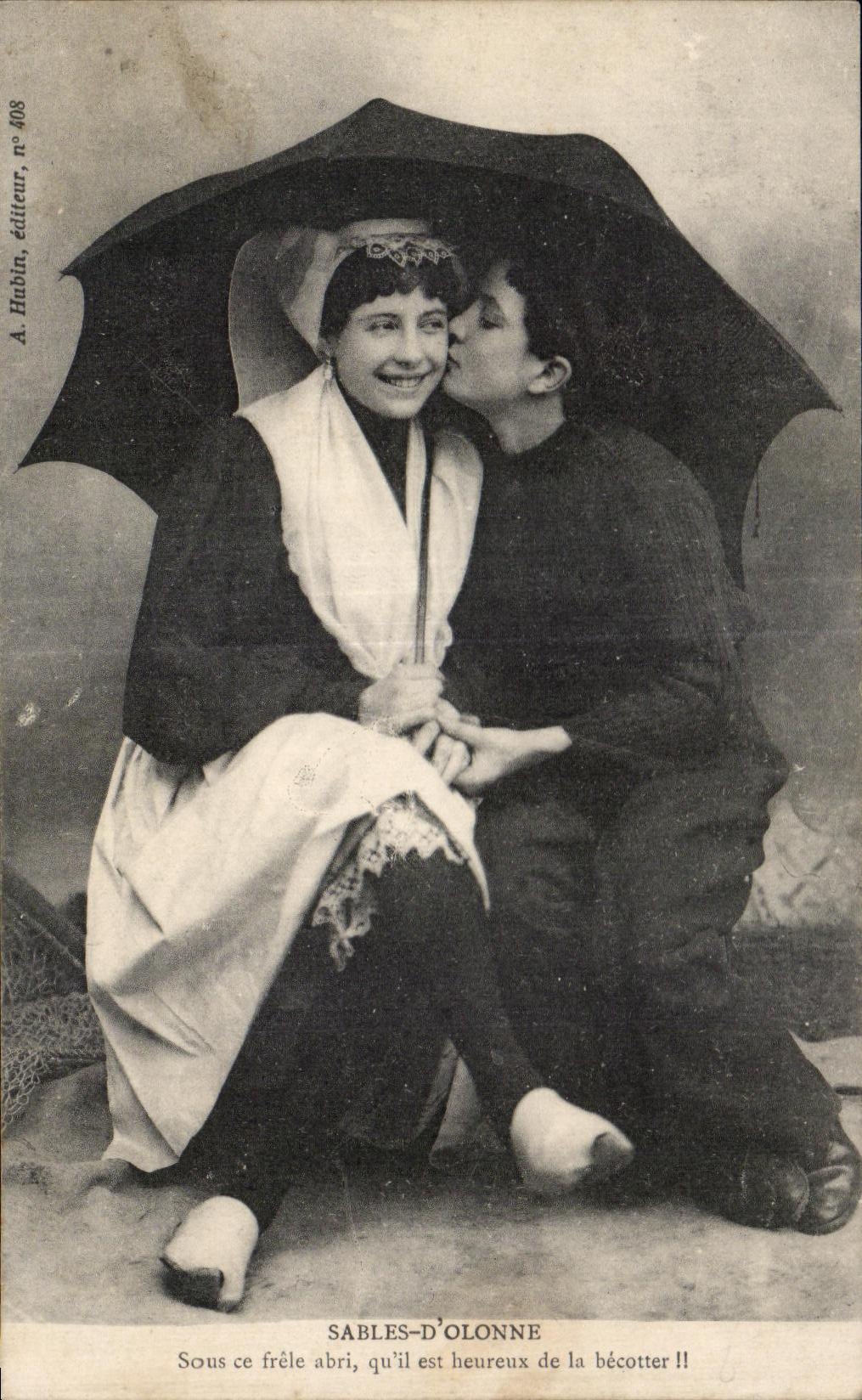 Sables-d'Olonne — Couple sous parapluie — A. Hablin, éditeur, n° 408