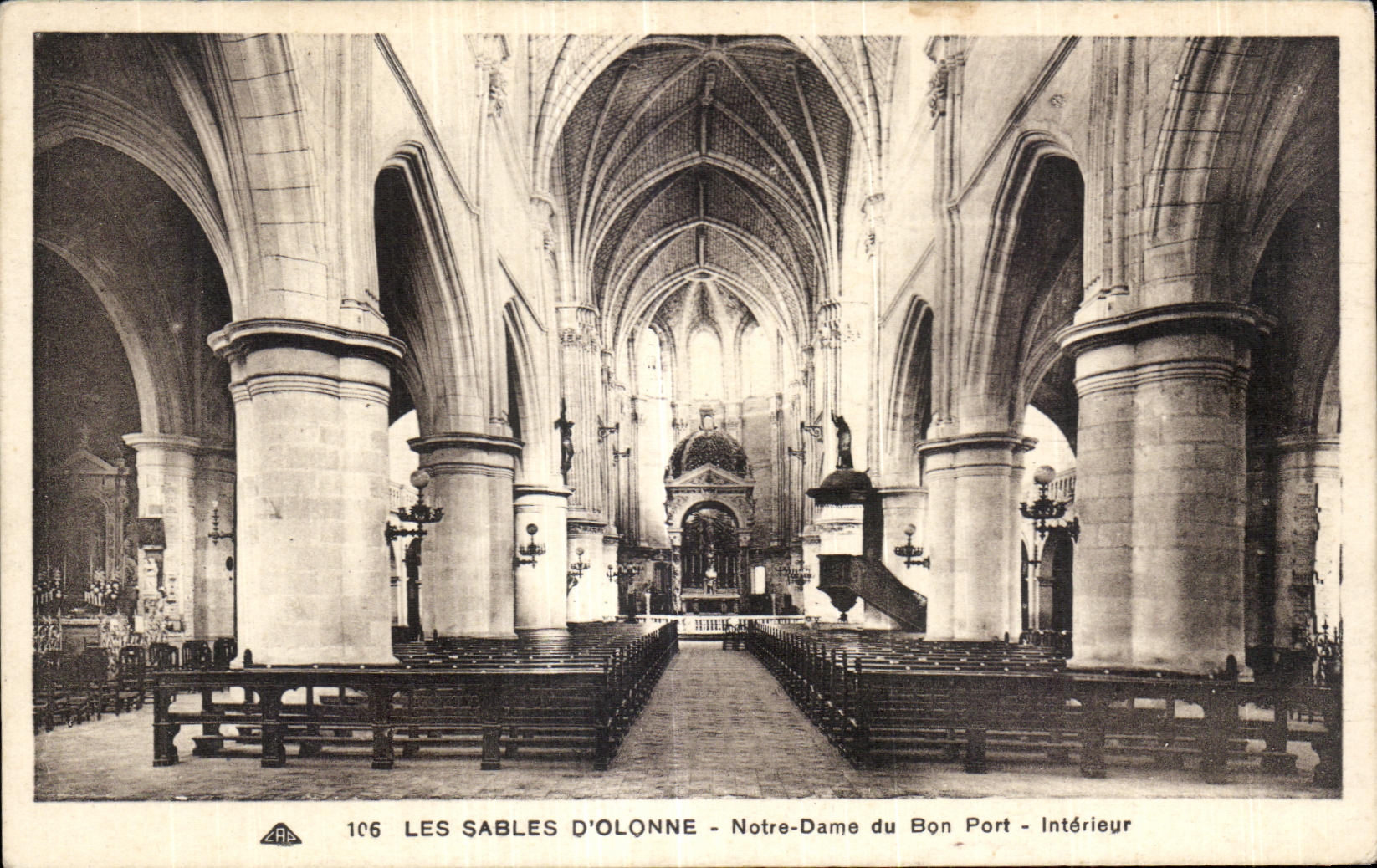 Les Sables d'Olonne - Notre-Dame du Bon Port - Intérieur