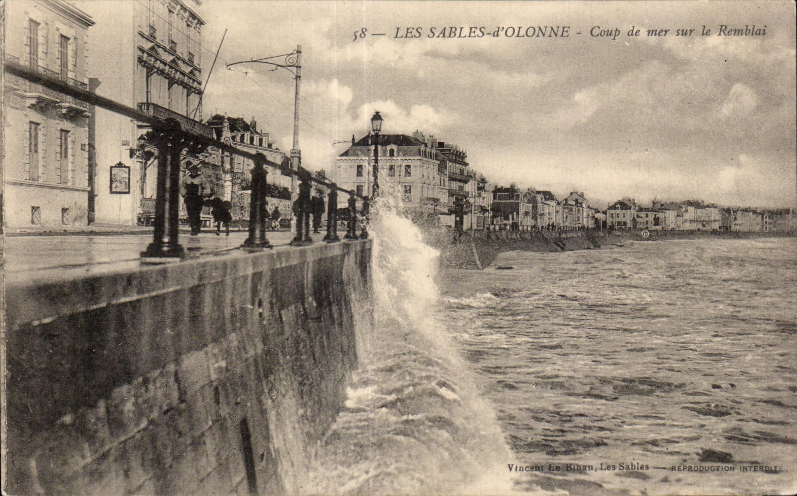 Les Sables-d'Olonne — Coup de mer sur le Remblai — Vincent Le Bihan