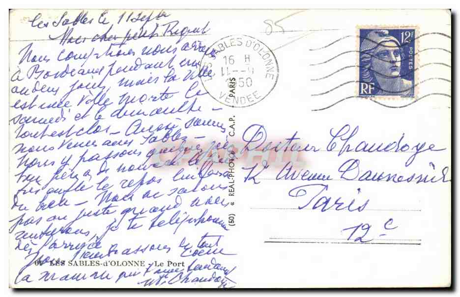CPA Les sables d Olonne le port Coiffe costume Folklore — Back