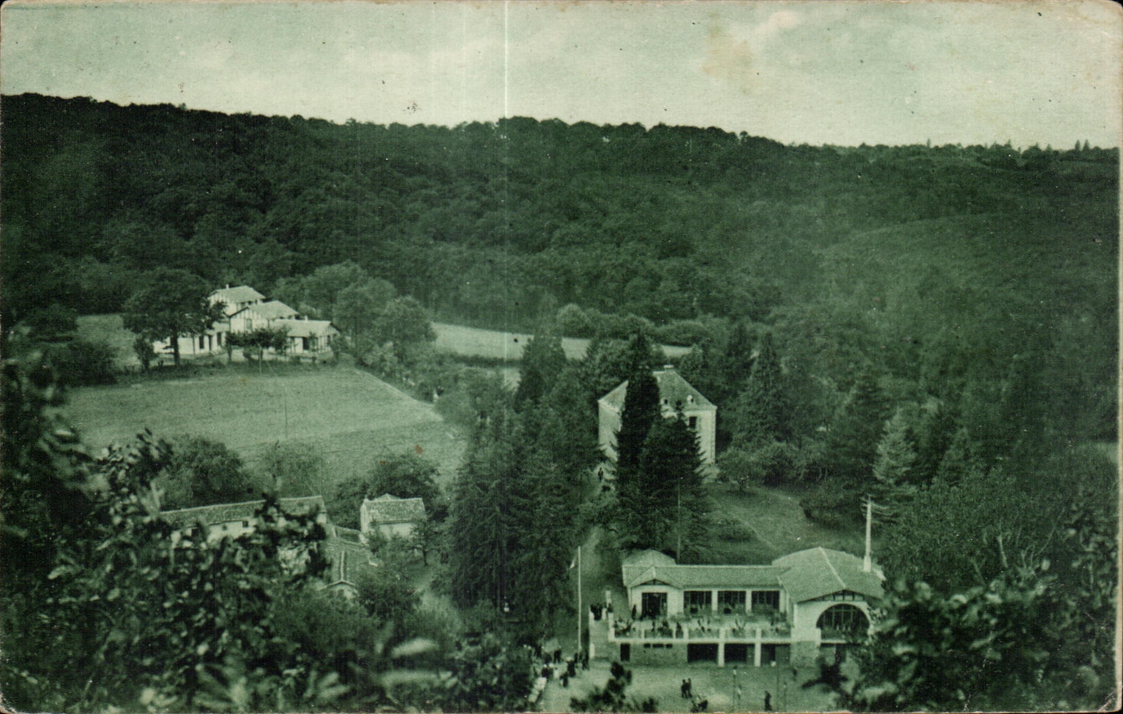 Forêt de Mervent — Pavillons, Guinguette et Hostellerie de Pierre-Bruée — R. Bergerin, éditeur