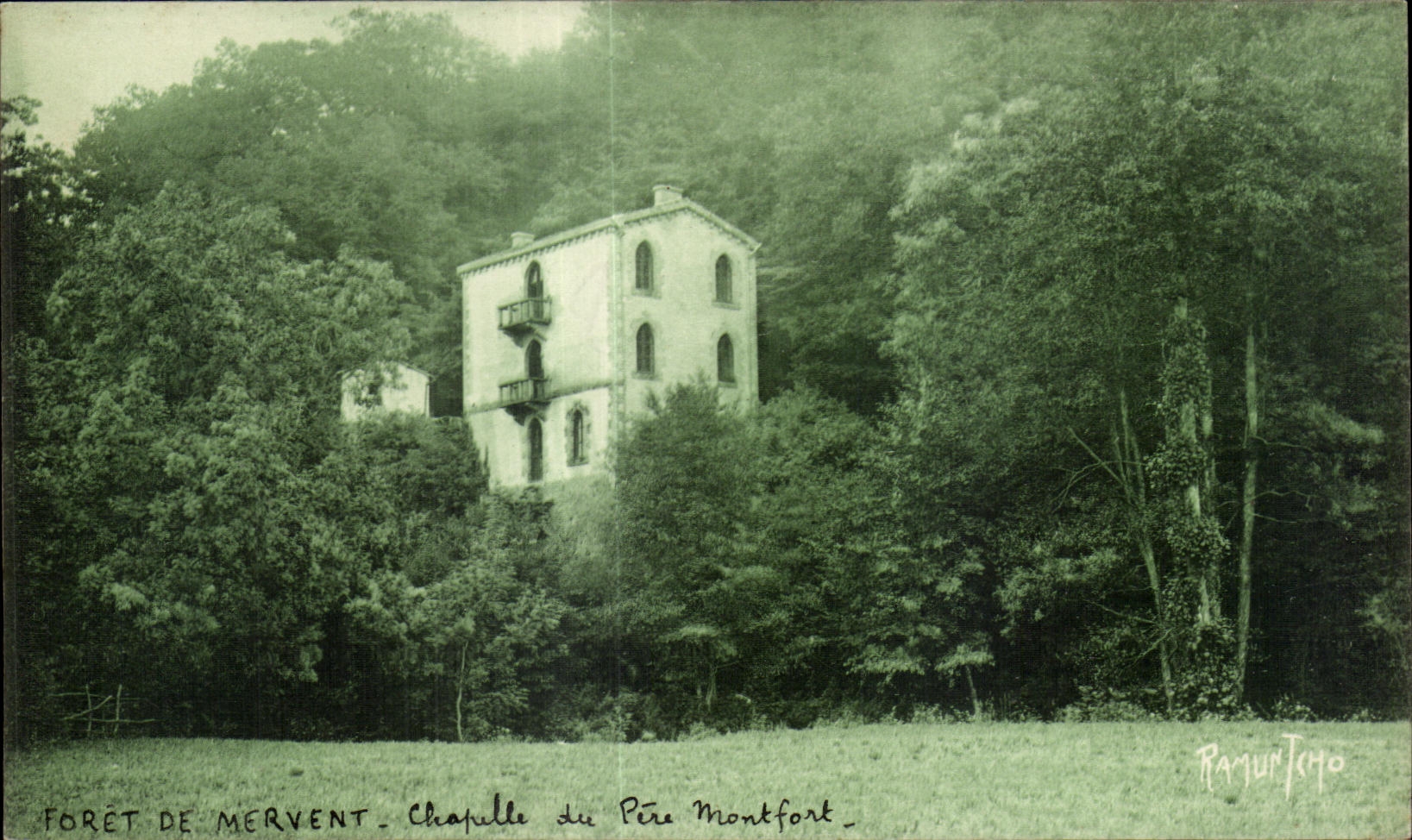 Forêt de Mervent - Chapelle du Père Montfort — Éditions Artistiques Raymonde Bergevin, La Rochelle
