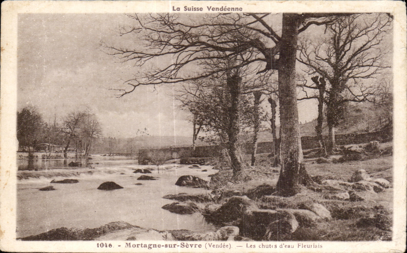CPA Mortagne Sur Sevre (Vendee) Les chutes d eau Fleurlais