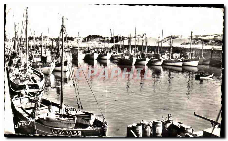 CPA Port de Croix de Vie (Vendee) Le Nouveau Bassin Bateaux