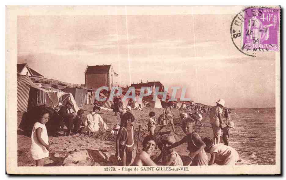 Plage de SAINT-GILLES-sur-VIE — vue de baigneurs et tentes — éditeur C. P. M. n° 12770