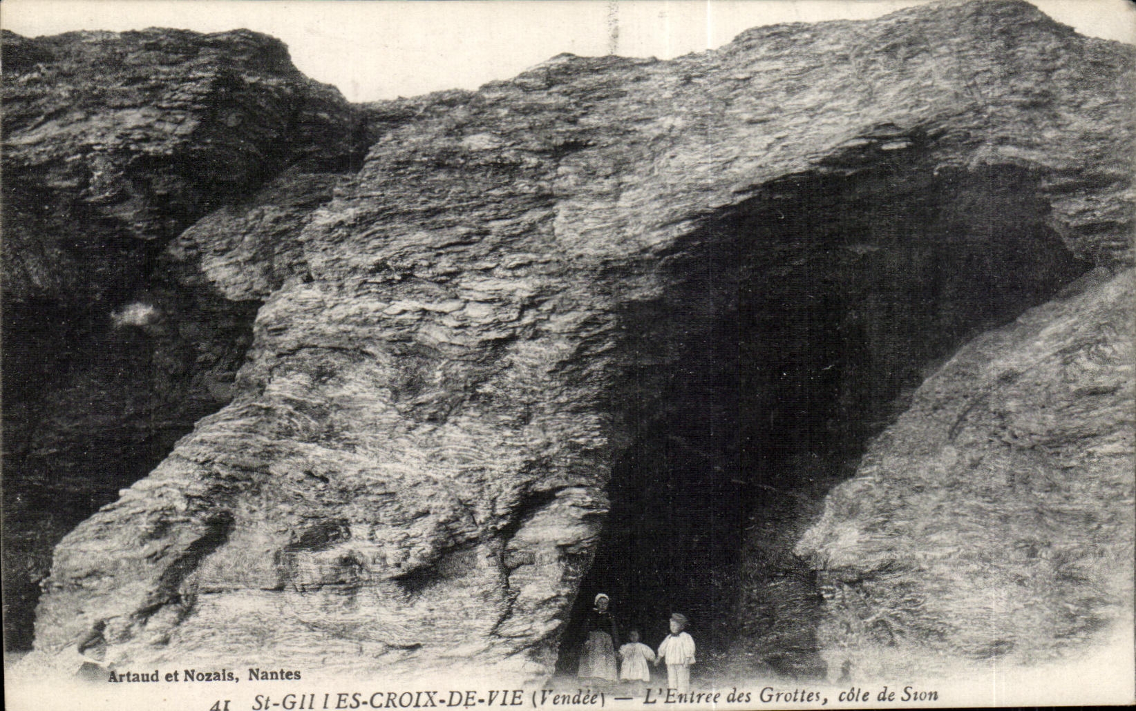 CPA st gilles croix de vle dendee l entree des grottes cole de ston